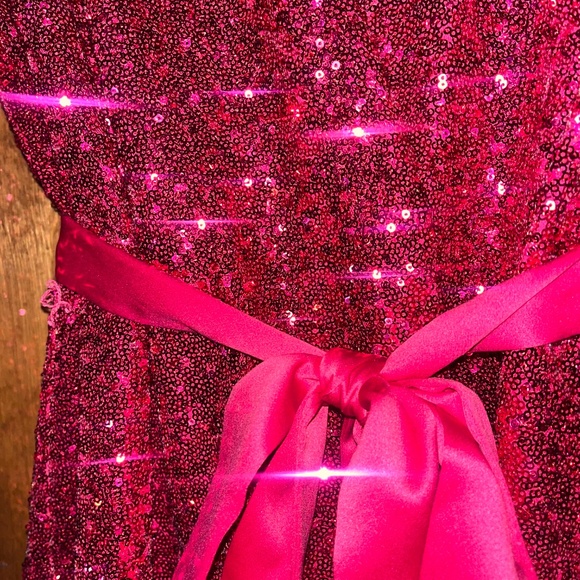 Pink sequin dress - Picture 4 of 5